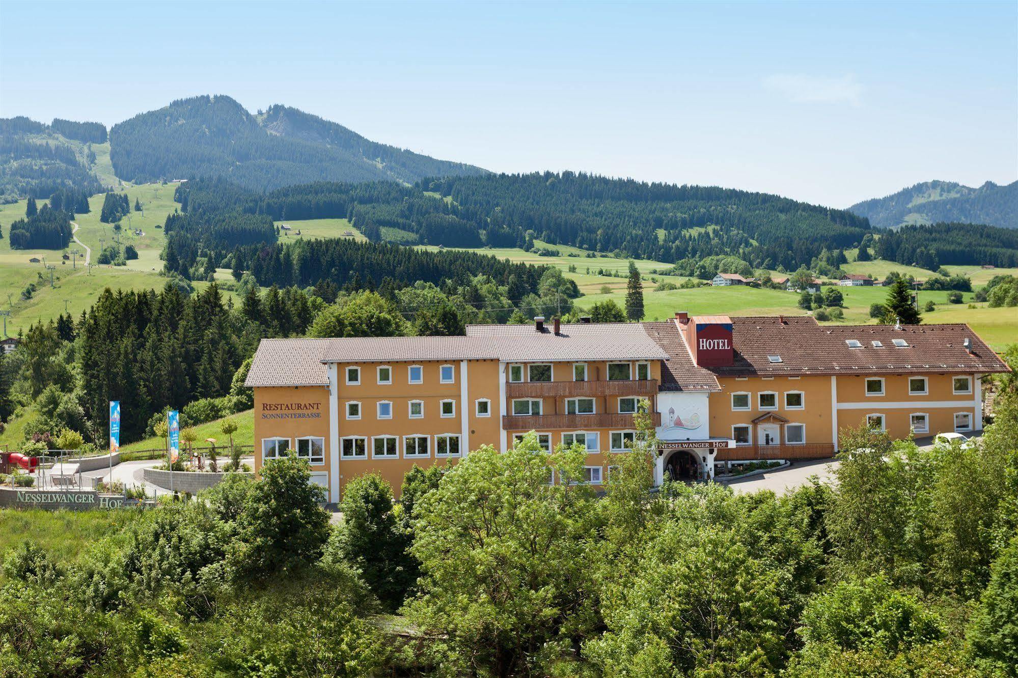 Nesselwanger Hof Hotel Exterior photo